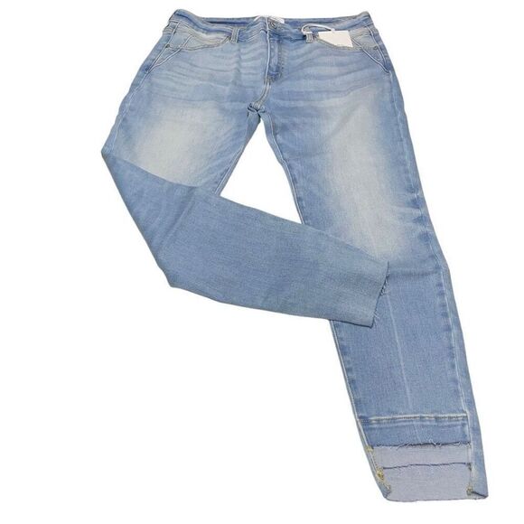Kancan Light Stone Wash Step Hem Detail Straight Tapered Jeans - Picture 1 of 8